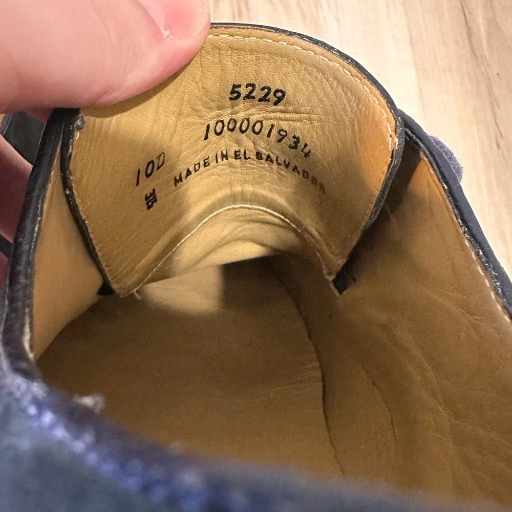 Brooks Brothers Classic Bucks in navy Suede Leather Size‎ 10